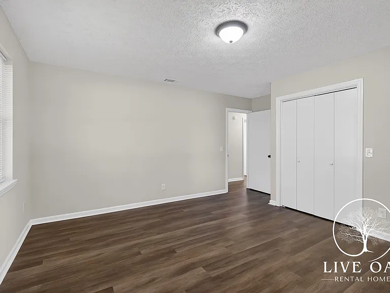 623 Georgia Ave — Photo 18