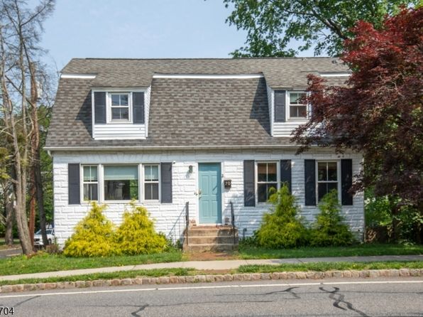 70 Ridgedale Ave