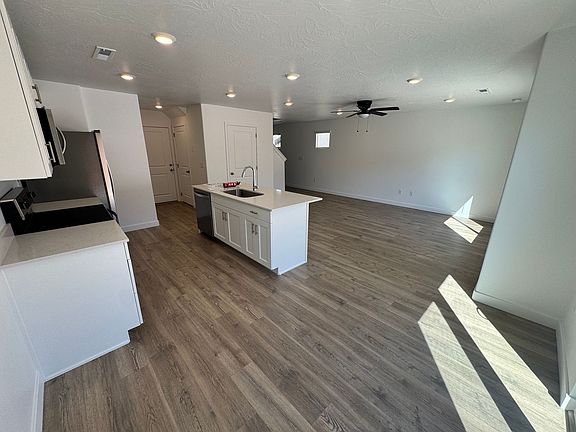 4th image of 2217 S Wolverine Way