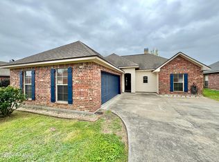 108 Katy Beth Dr, Youngsville, LA 70592