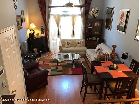 4th image of 19 Ramsey Ln