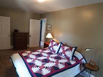 5th image of 1597 Parkwood Rd