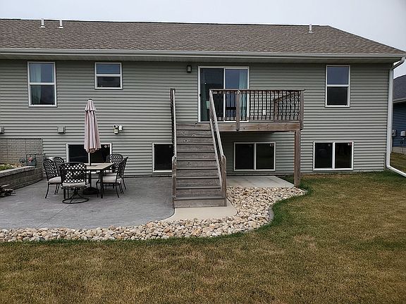 3rd image of 314 Grant Avenue Cir