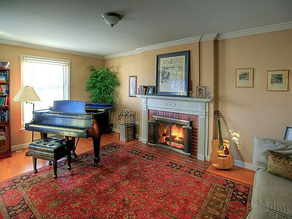 2nd image of 8607 Rosalie Ave
