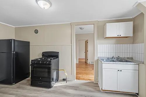 48 Hubbard St Photo 1