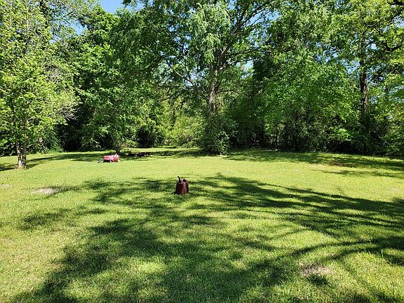 4th image of 351 Greenridge Cir