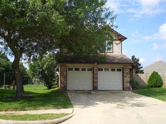 1st image of 956 Azalia Dr