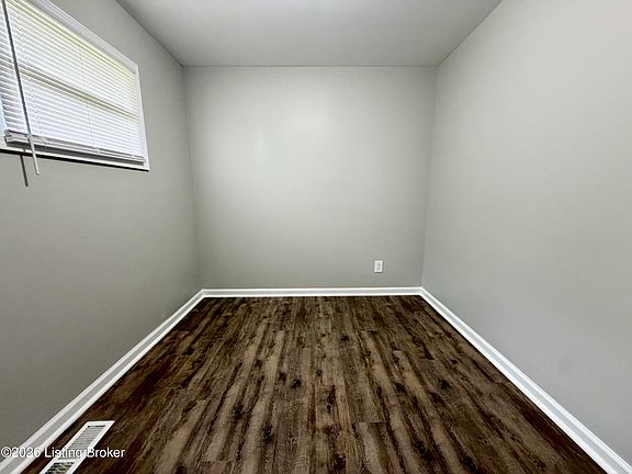 5th image of 1529 Stonewall Way