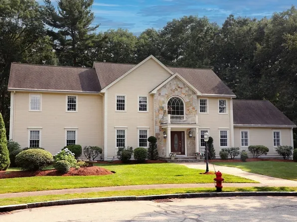 9 Berridge Way, North Reading, MA 01864