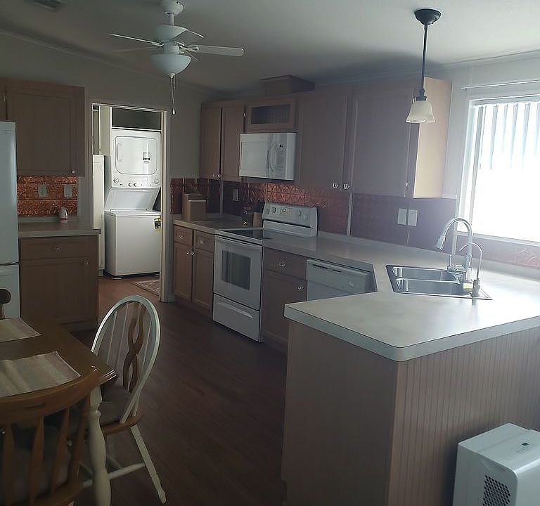 1st image of 36152 Citrus Blvd