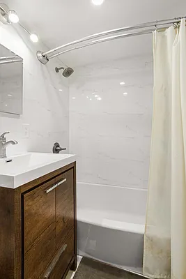 Rented by Compass | media 7