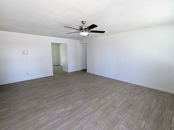 3rd image of 13523 N 39th St
