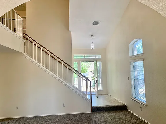 1613 Tea Leaf Dr — Photo 2