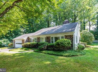 1453 Bryant Ln, Meadowbrook, PA 19046