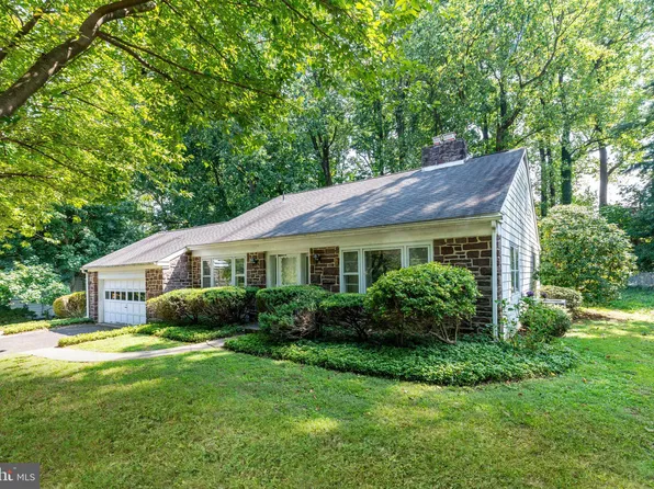 1453 Bryant Ln, Meadowbrook, PA 19046