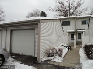 1554 N Oberlin Cir, Minneapolis, MN 55432
