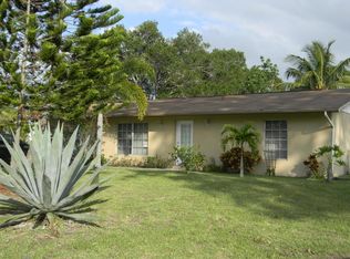 798 NW Airoso Blvd, Port Saint Lucie, FL 34983