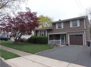 4 Blueberry Dr, Milltown, NJ 08850