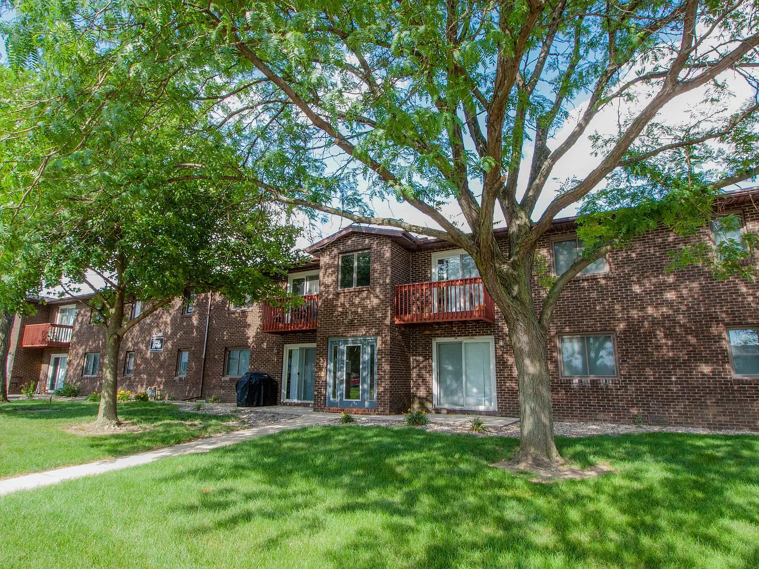 2208 Todd — Photo 1