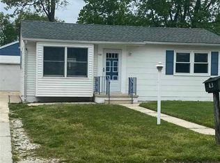 108 Village Rd, Villas, NJ 08251