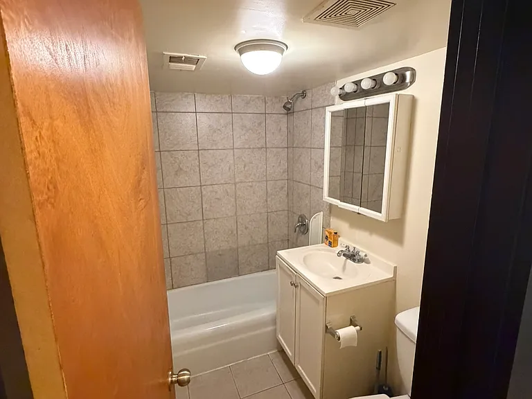 6402 S Harvard Ave #B2 — Photo 7