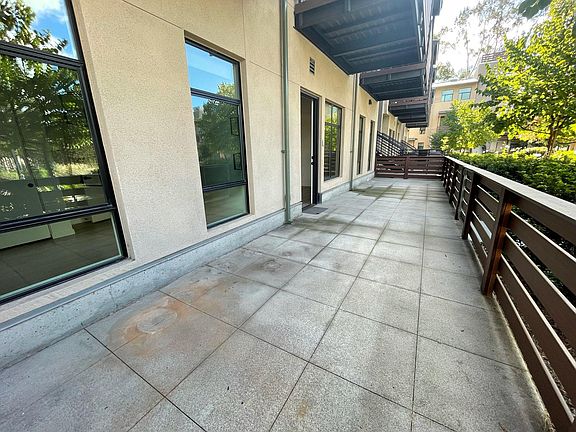 Enormous, private patio