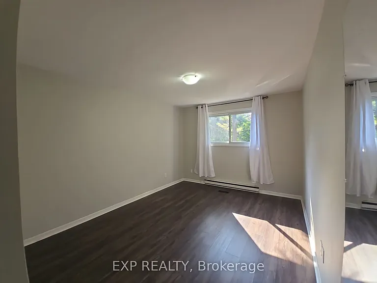 87 Wellington St E #MAIN LEVEL — Photo 15
