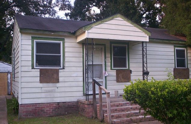 1st image of 5415 Glen Oaks Dr