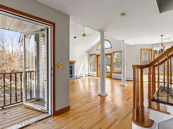 3rd image of 70 King Road