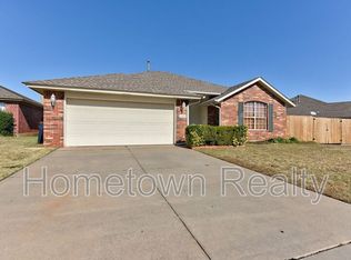 12409 SW 12th St, Yukon, OK 73099