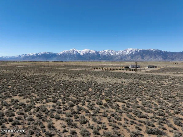 2013 E Valley Rd, Minden, NV 89423