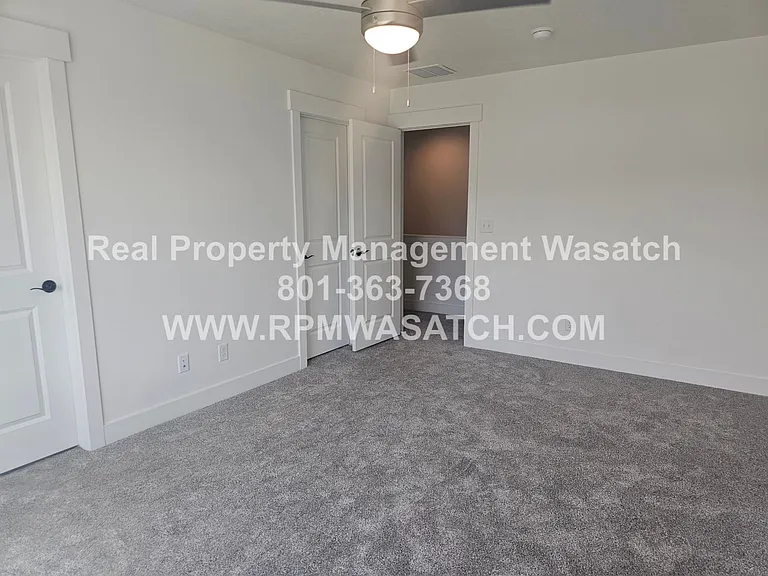 738 N 160 E — Photo 24