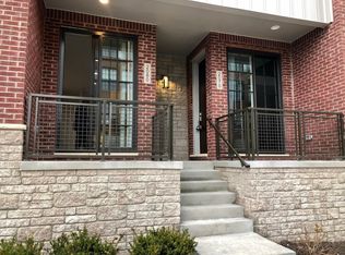 2050 Villa Rd, Birmingham, MI 48009