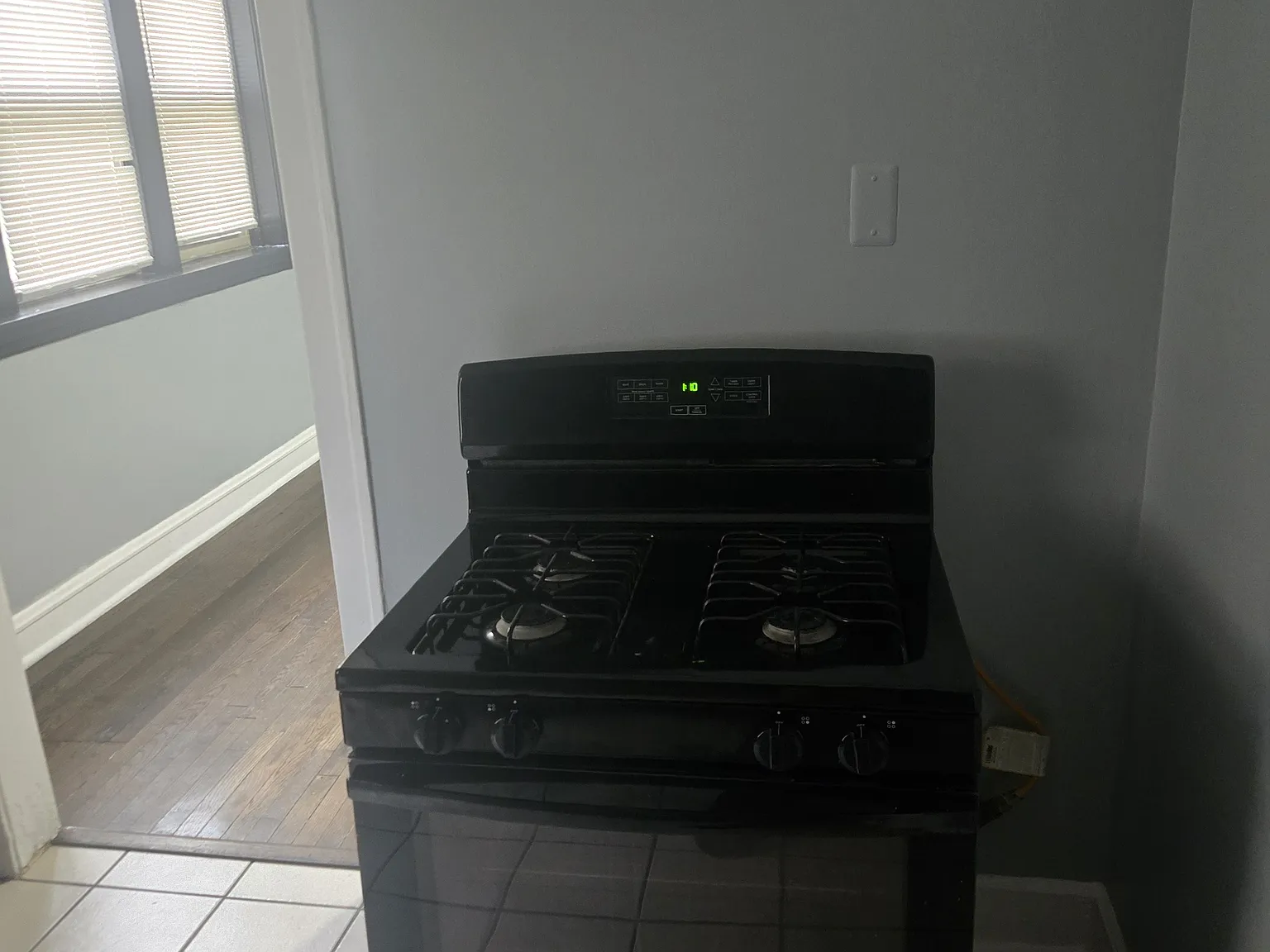 1 bed, $1,075 — Photo 2