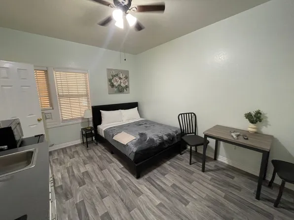 Soto Rose Apartments
