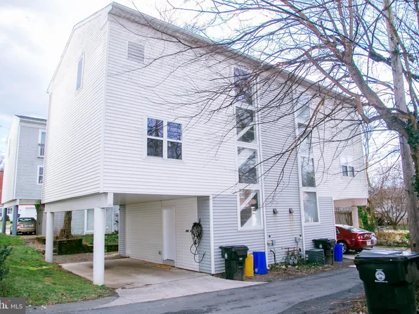 6 Allison Ct, Harrisburg, PA 17104