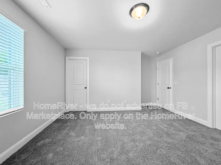1933 Enniscorthy St — Photo 11