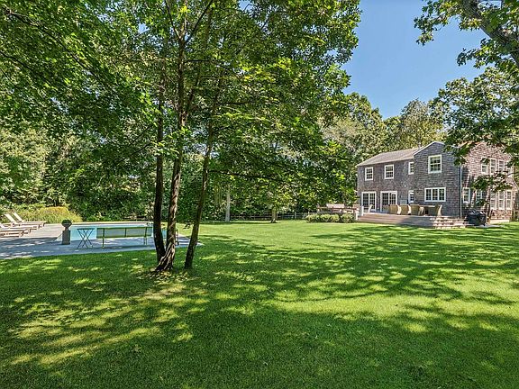 5th image of 32 Rosewood Ln