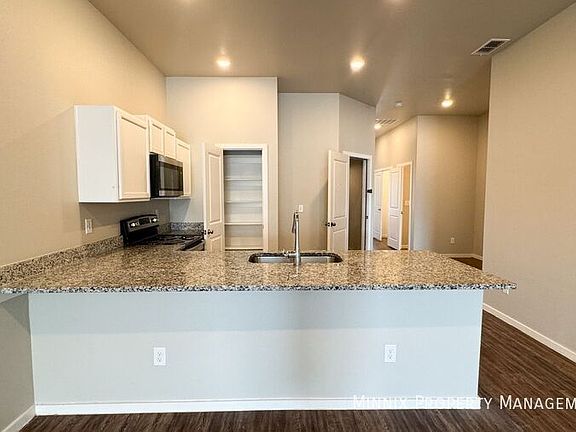 4th image of 2101 N Jayton Ave #A