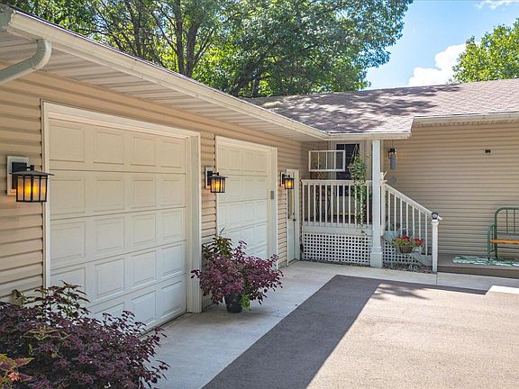 3rd image of 24140 W Fawn Rd NE