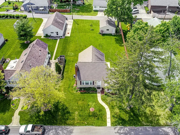 71 Lucas Dr — Photo 6