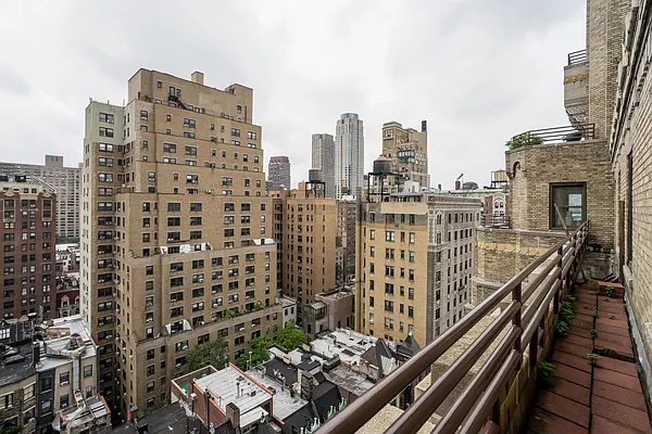 Sold by Fillmore | media 4