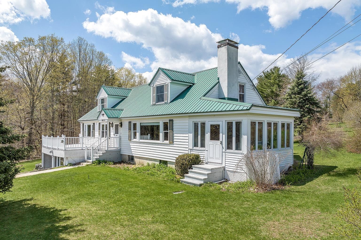 25 Oak Street, Wolfeboro, NH 03894 Zillow