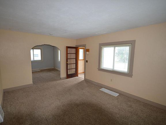 5th image of 987 Calvary Ave NW