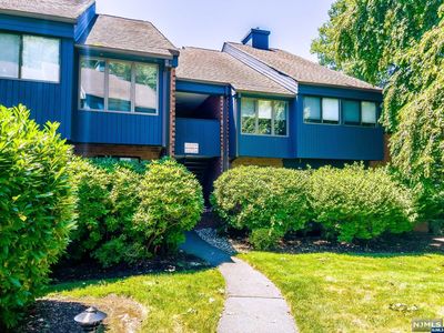 157 Indian Hollow Ct, Mahwah, NJ, 07430
