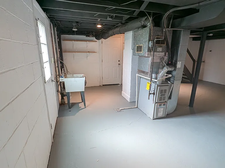 4235 Willow Ave — Photo 10