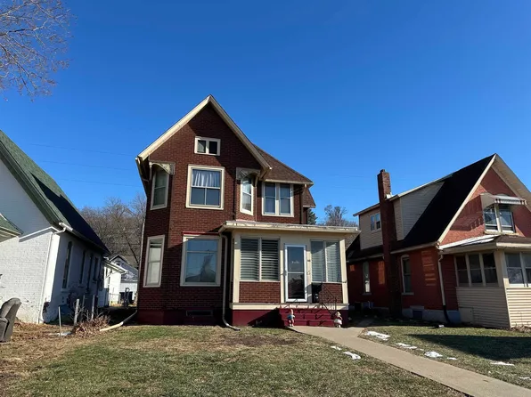 618 Main St, Savanna, IL 61074