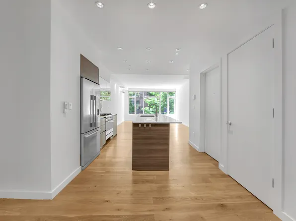 241 West 107th Street image 6 of 20