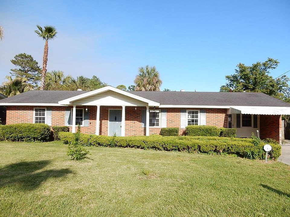 1st image of 3208 Rosewood Ave