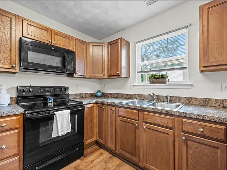 1381 Old Virginia Beach Rd — Photo 8